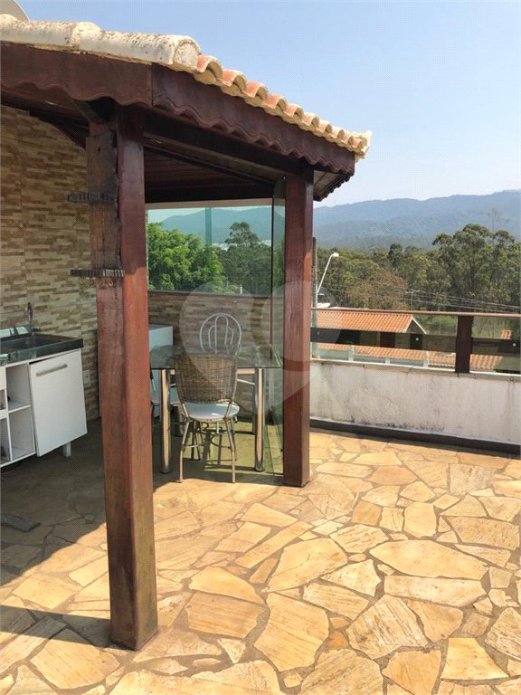 Casa à venda com 3 quartos, sendo 1 suíte,  em Vila Suissa, Mogi das Cruzes, SP