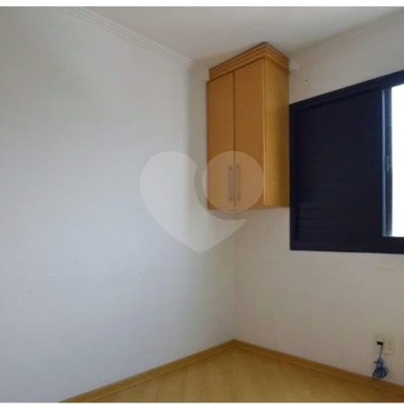 VENDA Apartamento de 55 m² | 2 dormitórios | Varanda | 1 Vaga Coberta – Bem Localizado - Mooca