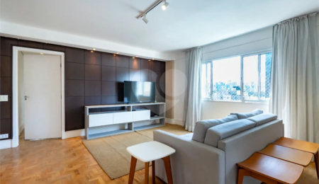 Apartamento à venda com 3 quartos, sendo 1 suíte,  em Itaim Bibi, São Paulo, SP