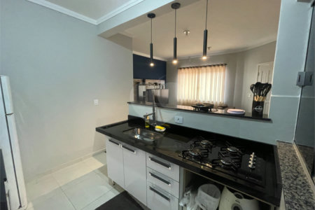 Casa à venda com 4 quartos, sendo 1 suíte, no condomínio Horto Florestal II, Sorocaba - SP