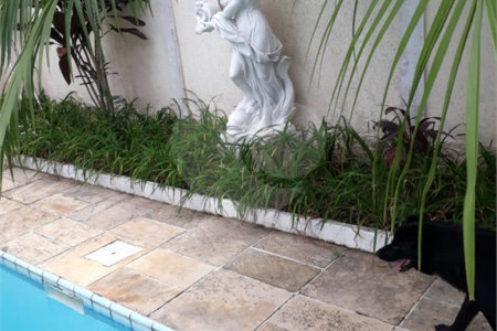 Casa à venda ou para alugar com 5 suítes em Jardim Leonor, São Paulo, SP