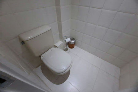 Apartamento Residencial à venda, Pitangueiras, Guarujá - AP0136.