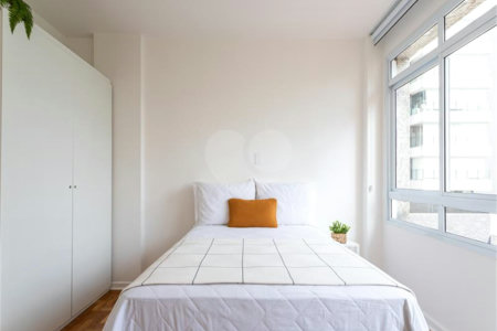Apartamento à venda com 5 quartos, sendo 1 suíte,  em Pinheiros, São Paulo, SP