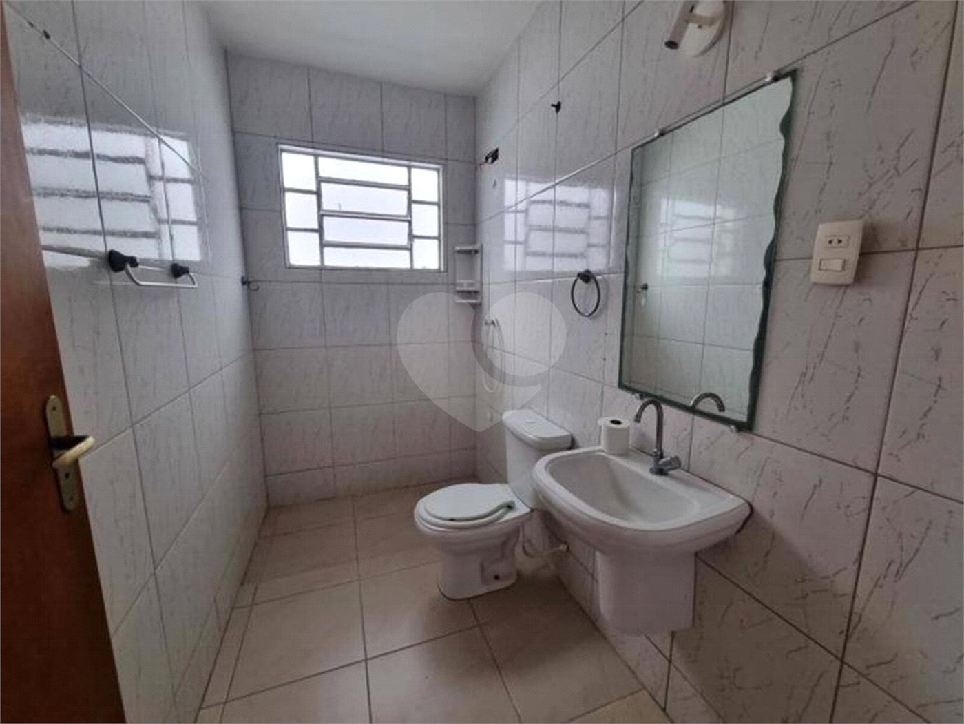 Apartamento à venda com 3 quartos, sendo 1 suíte, em Jardim das Indústrias, São José dos Campos, SP
