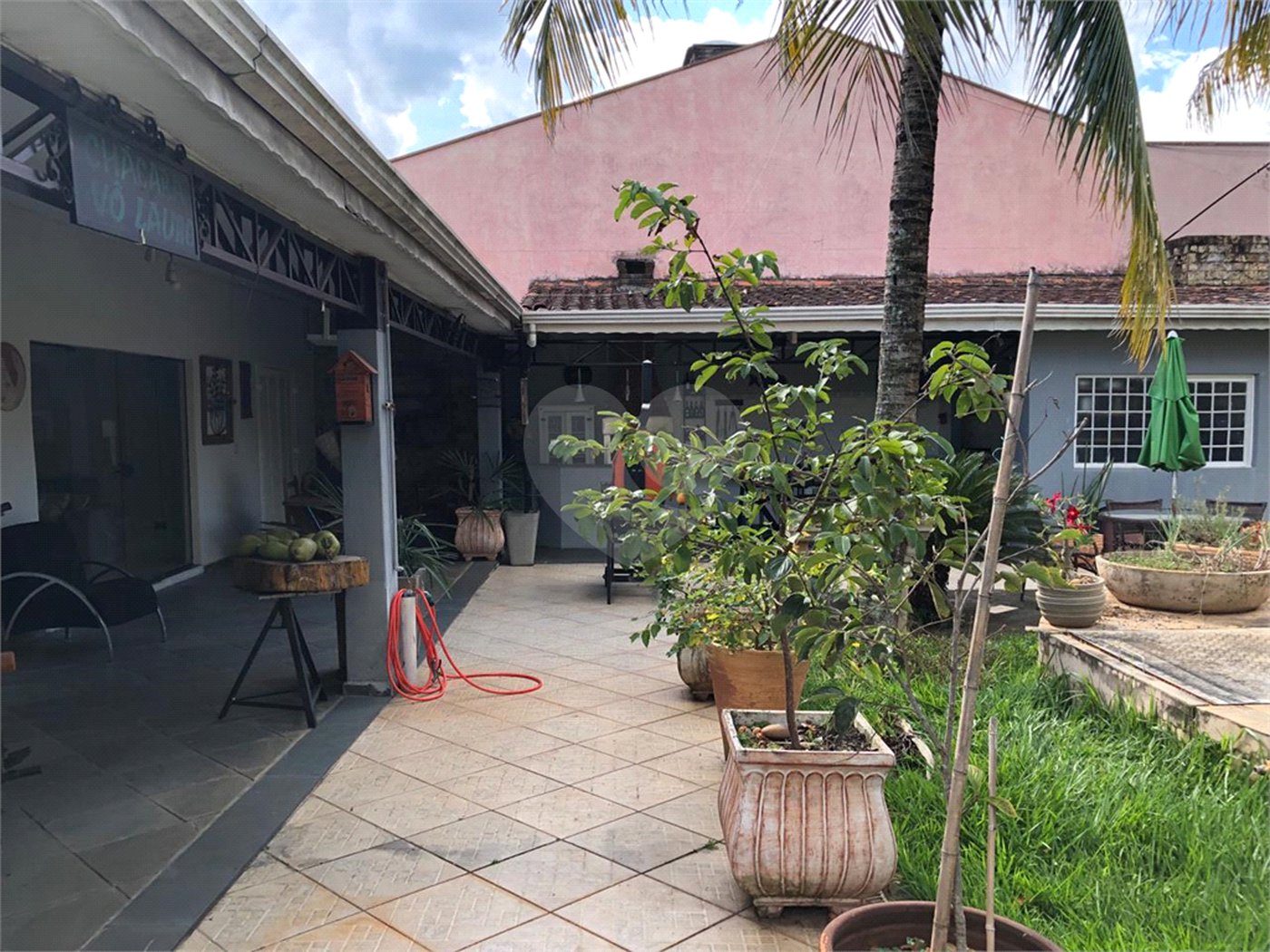 Casa à venda com 4 quartos, sendo 2 suítes, no condomínio Zuleika Jabour, Salto - SP