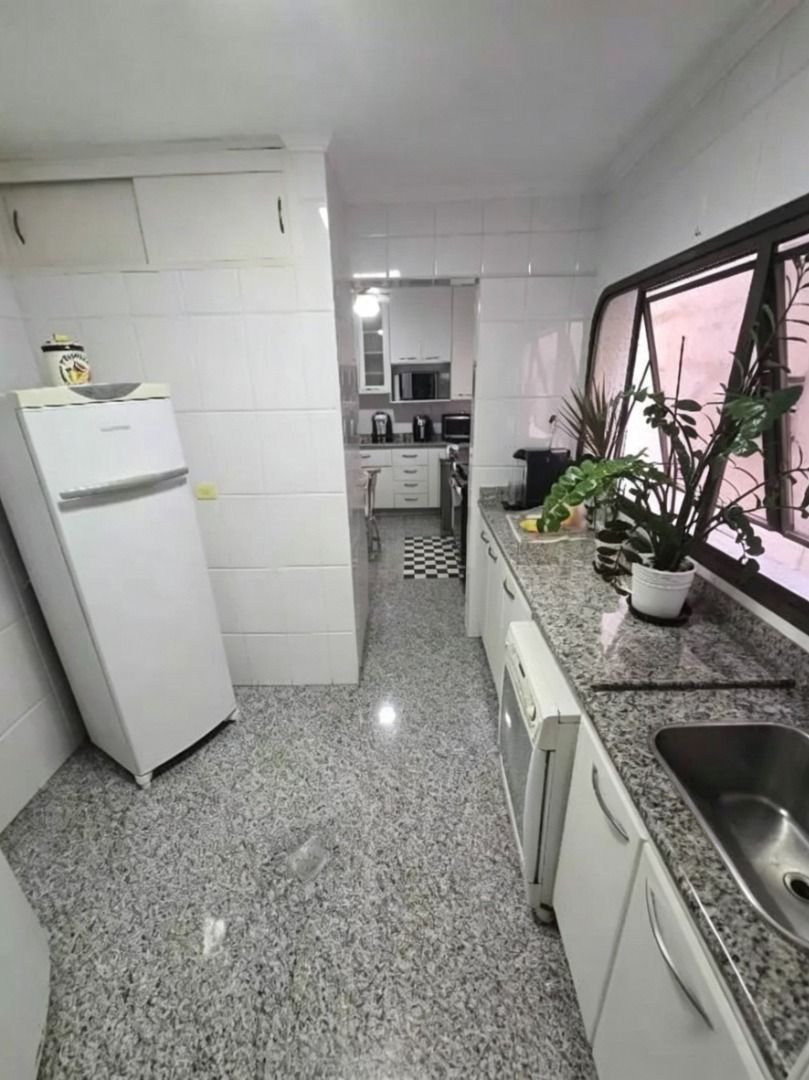 Apartamento próximo da praia com 4 dormitórios à venda, 257 m² por R$ 1.800.000 - Gonzaga - Santos/SP