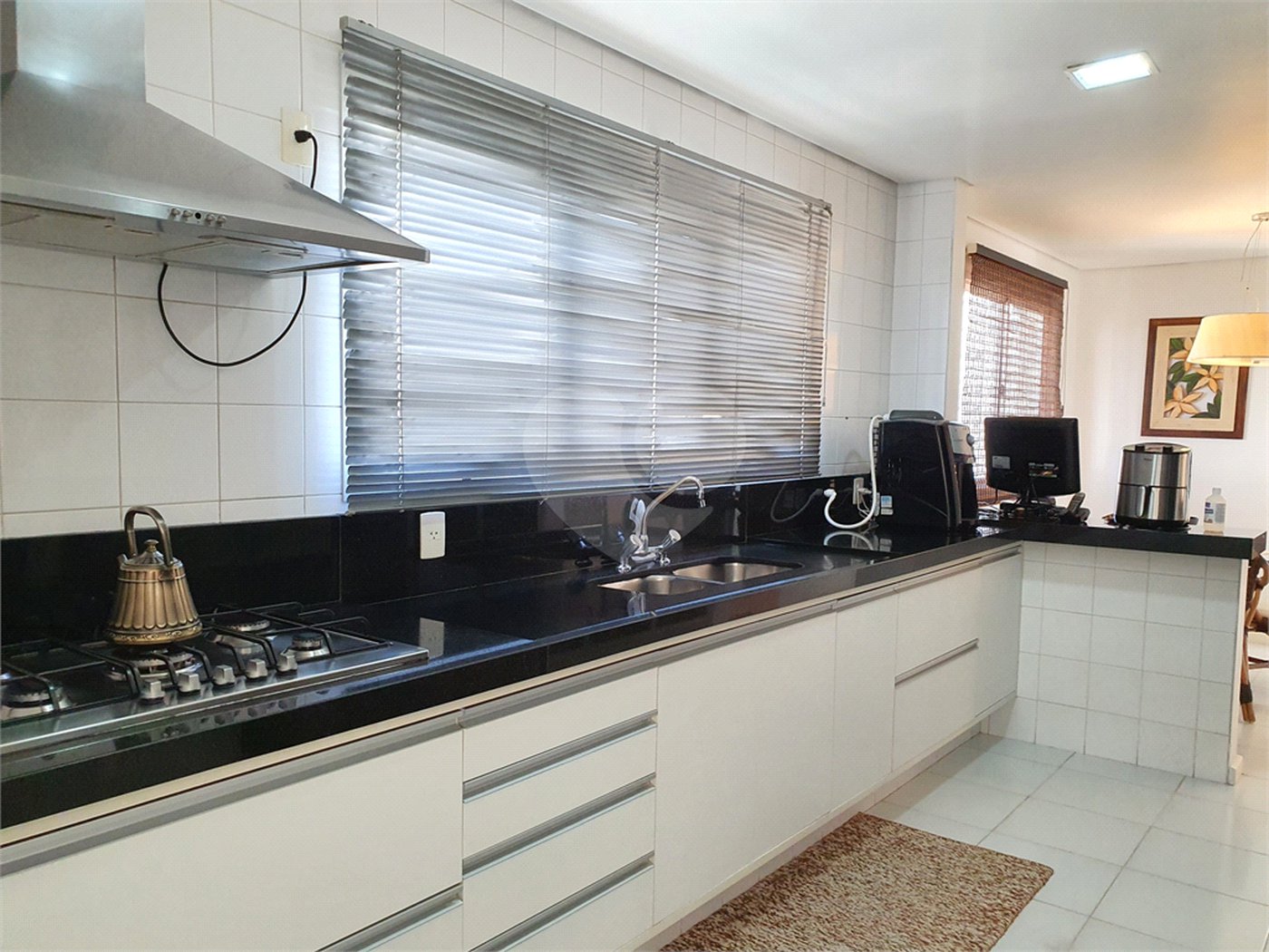 Apartamento à venda com 4 suítes em Jardim Marajoara, São Paulo, SP