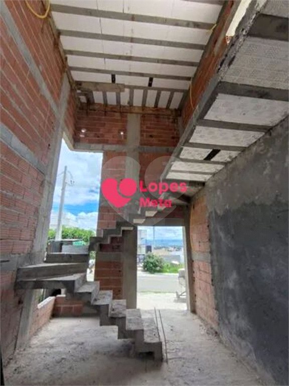 Casa à venda com 3 quartos, sendo 1 suíte,  no condomínio Reserva do Vale, Caçapava - SP