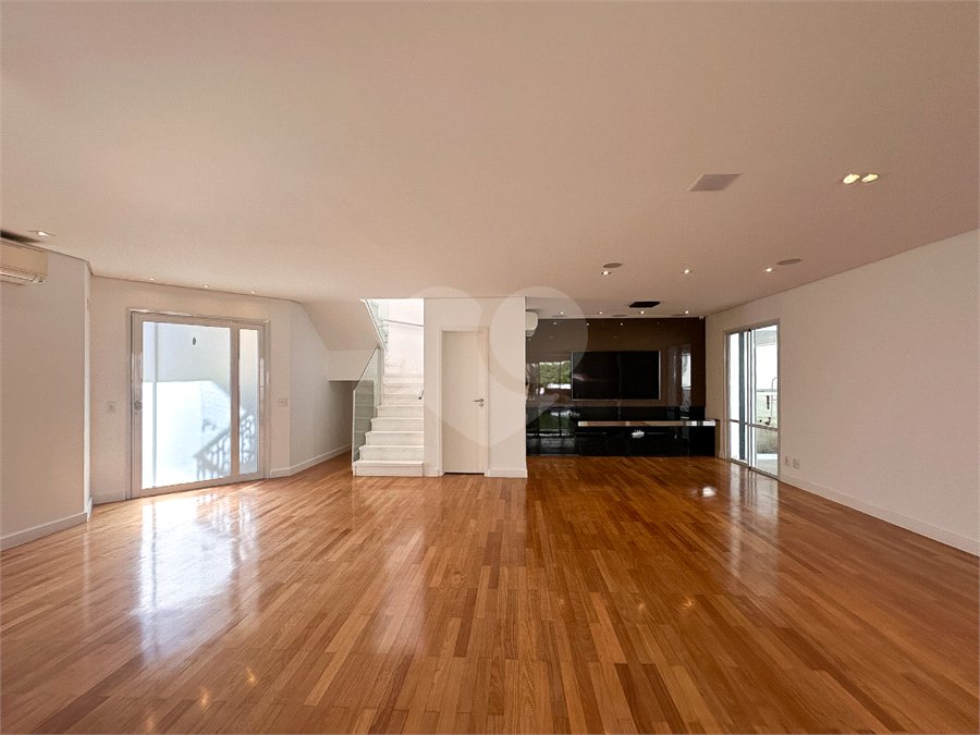 Casa à venda com 4 suítes no condomínio Quadra Real Campo Belo, São Paulo - SP