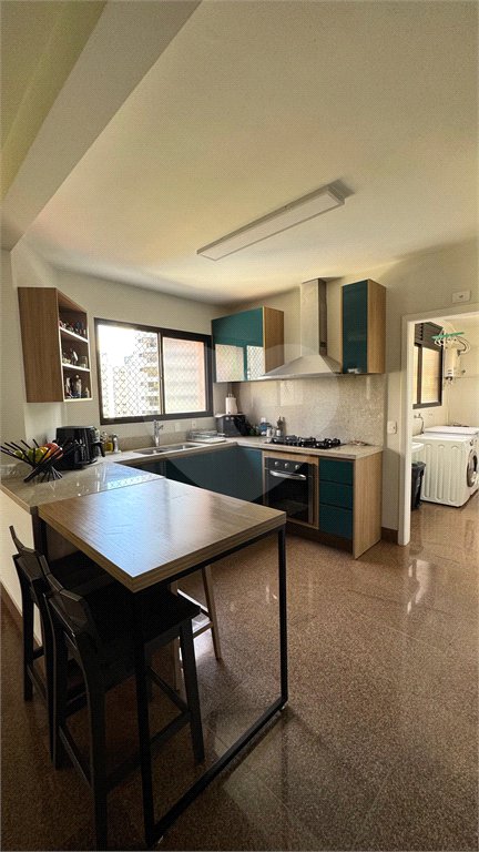 Apartamento à venda com 4 suítes em Vila Andrade, São Paulo, SP