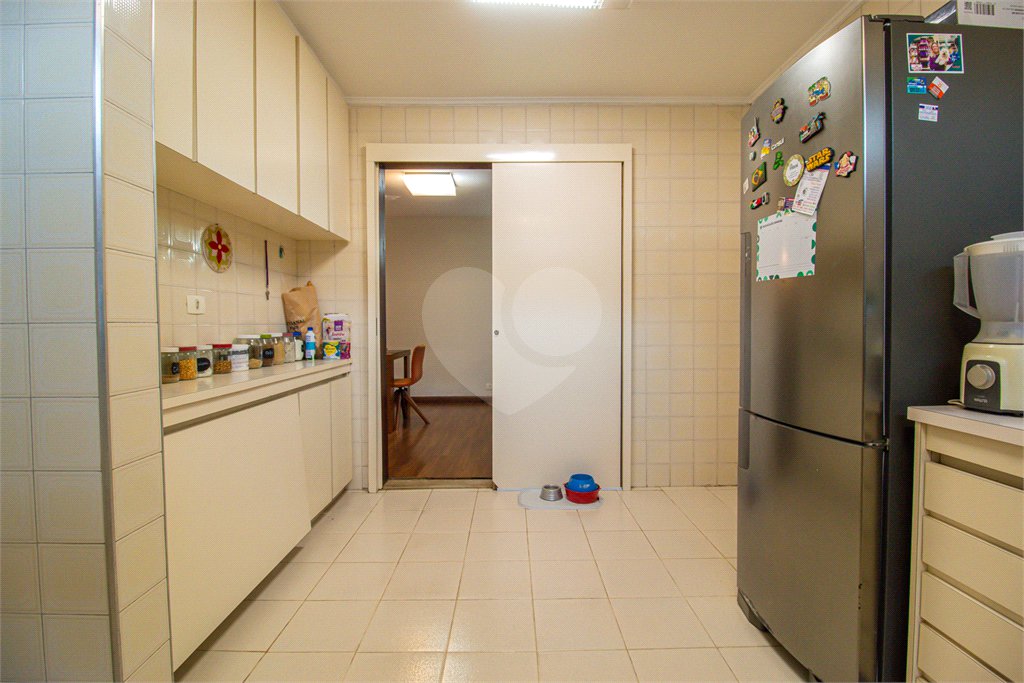Casa à venda com 3 quartos, sendo 1 suíte, em Alto da Boa Vista, São Paulo, SP
