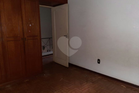 Casa à venda com 4 quartos, sendo 1 suíte,  no Centro, Mogi das Cruzes, SP