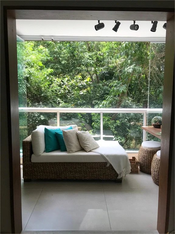 Apartamento à venda com 3 quartos, sendo 1 suíte, em Lar São Paulo, São Paulo, SP