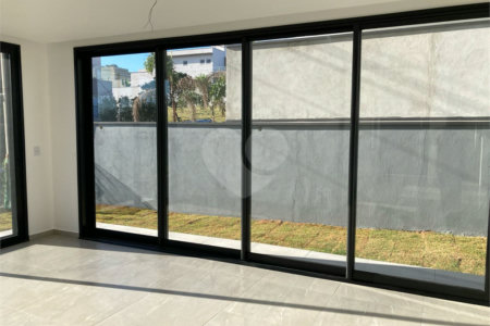 Casa à venda com 4 quartos, sendo 3 suítes,  no condomínio Reserva Granja Anita, Mogi das Cruzes - SP