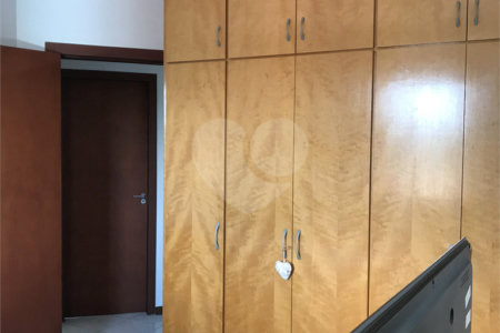 Apartamento à venda com 3 quartos, sendo 1 suíte, em Jardim Bela Vista, São José dos Campos, SP