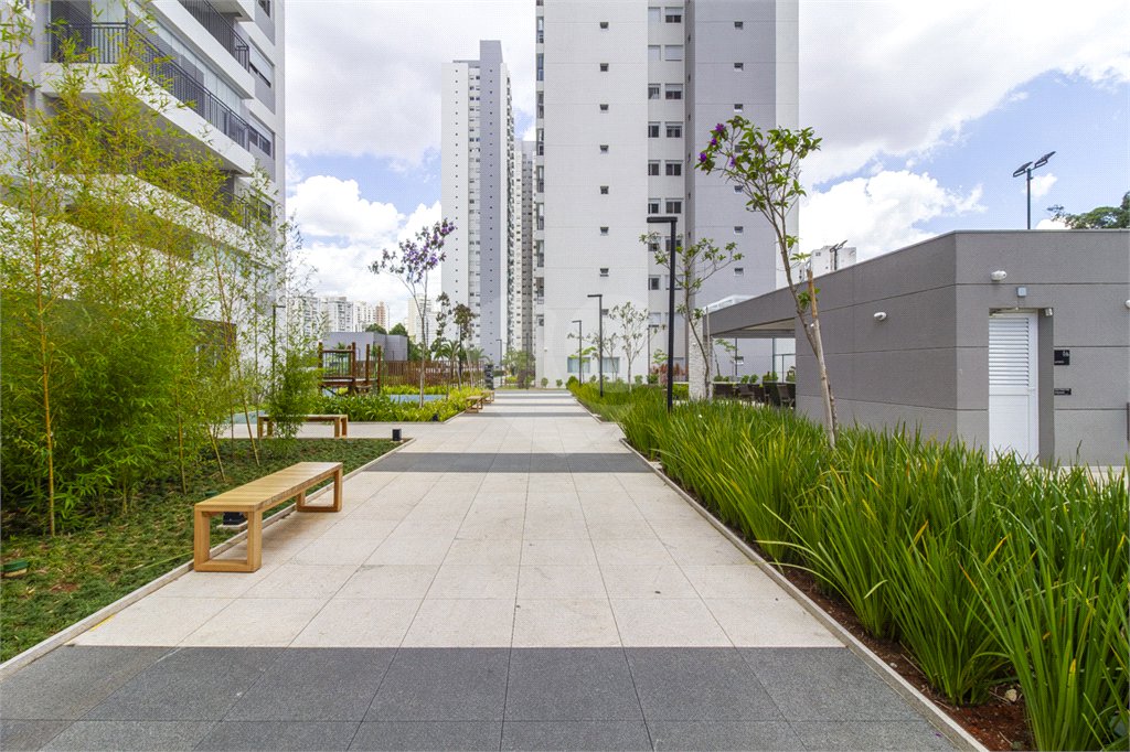 Apartamento à venda com 3 quartos, sendo 1 suíte,  em Jardim Vazani, São Paulo, SP