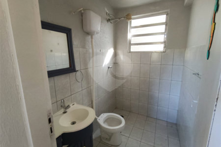 Chácara à venda com 4 quartos, sendo 1 suíte, em Vila Vilma (mailasqui), São Roque, SP