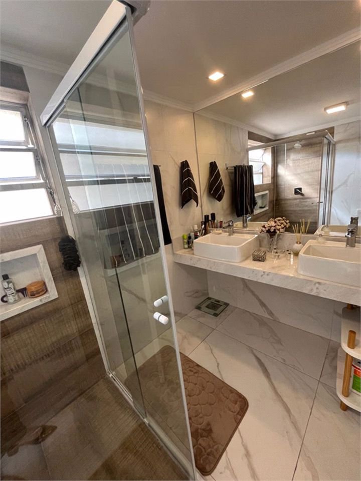 Apartamento Residencial à venda, Gonzaga, Santos - AP0199.