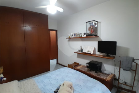 Casa Térrea à venda com 4 quartos, sendo 1 suíte, em Parque Continental, São Paulo, SP