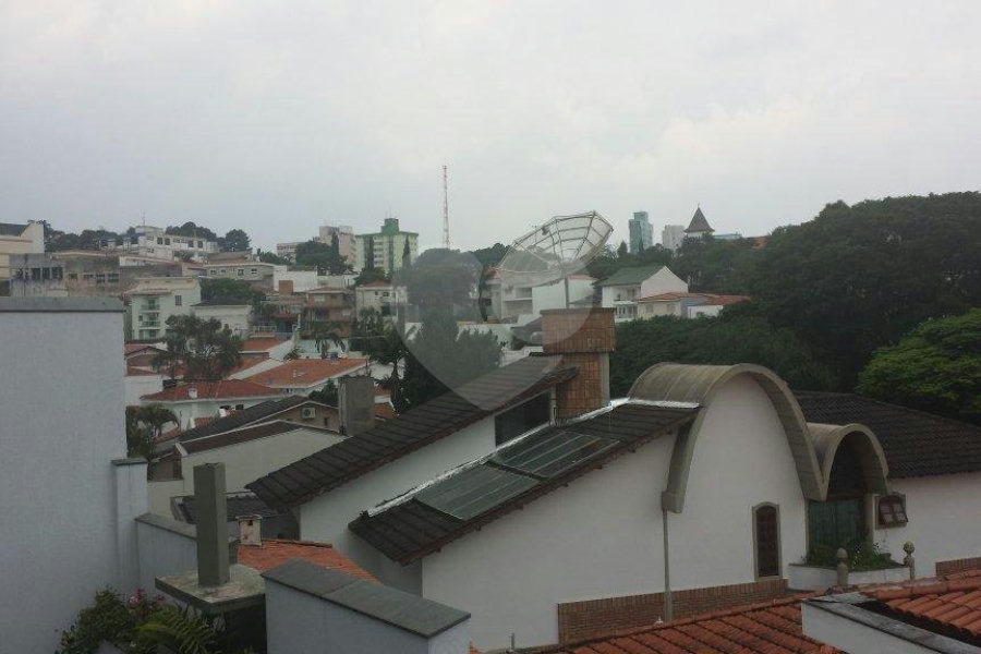 Casa à venda com 3 suítes em Jardim Franca, São Paulo, SP