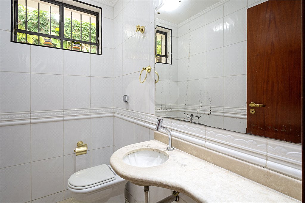 Casa para alugar com 5 quartos, sendo 2 suítes, em Brooklin, São Paulo, SP
