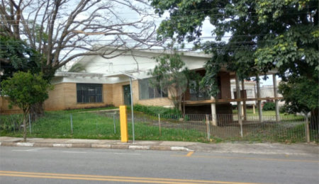 Casa à venda com 7 quartos, sendo 1 suíte,  no Centro, Vinhedo, SP