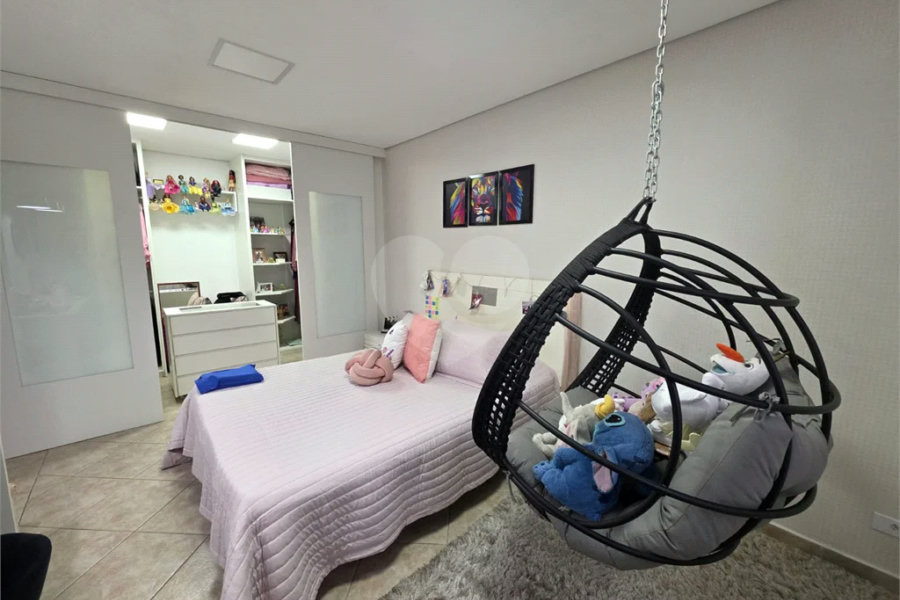 Sobrado à venda com 6 quartos, sendo 3 suítes, em Imirim, São Paulo, SP