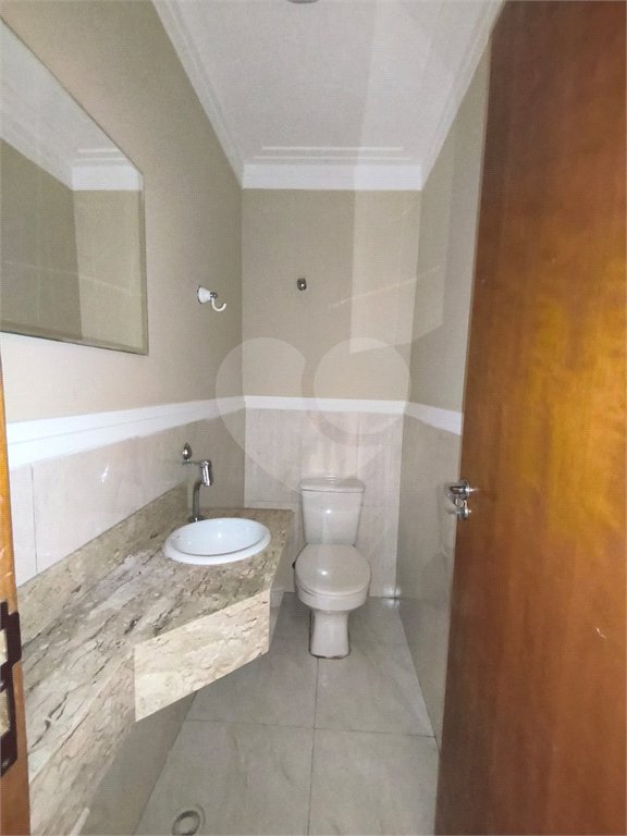 Sobrado à venda com 3 quartos, sendo 1 suíte, em Chora Menino, São Paulo, SP