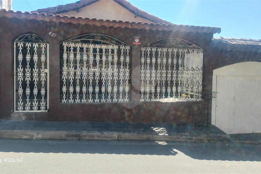 Casa à venda com 3 quartos, sendo 2 suítes, em Moinho, Mairiporã, SP