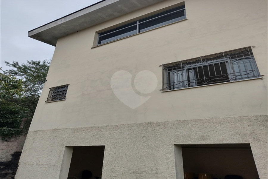 Sobrado à venda com 3 quartos em Tremembé, São Paulo, SP