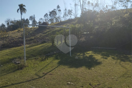 Chácara à venda com 6 quartos, sendo 1 suíte,  no Centro, Biritiba-mirim, SP