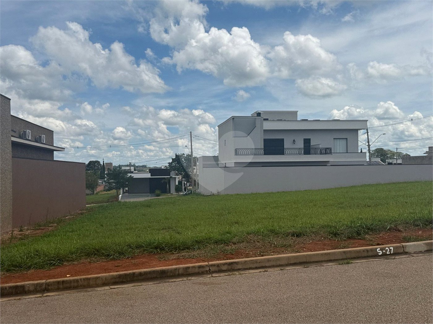 Terreno à venda em Loteamento Residencial Golden Ville, Itapetininga, SP