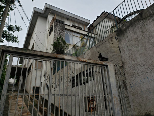 Sobrado à venda com 4 quartos em Santana, São Paulo, SP