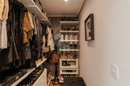 APARTAMENTO IPIRANGA COM 4 SUÍTES E 3 VAGAS - REFORMADO!