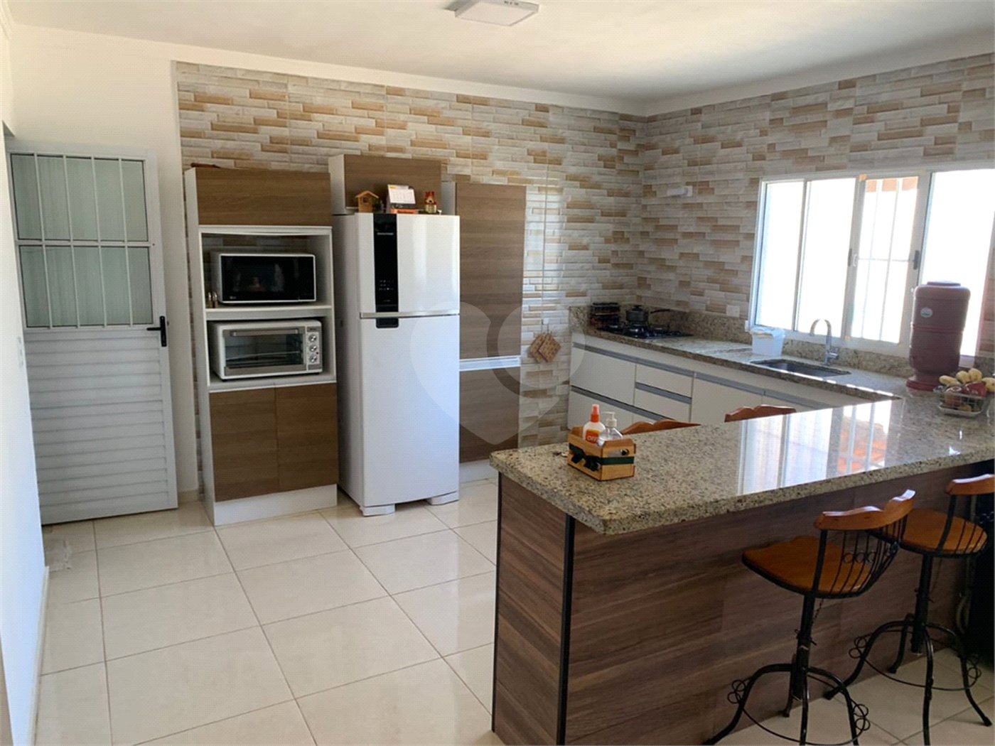 Casa à venda com 3 quartos, sendo 1 suíte, em Olho D'água, Mairiporã, SP