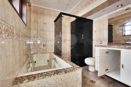 Casa à venda com 3 quartos, sendo 1 suíte, em Vila Mazzei, São Paulo, SP