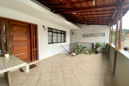 Casa à venda com 3 quartos, sendo 1 suíte, em Água Fria, São Paulo, SP