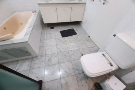 Apartamento Residencial à venda, Pitangueiras, Guarujá - AP0136.