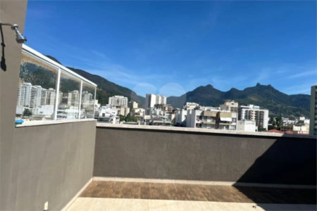 Cobertura à venda com 3 quartos, sendo 1 suíte,  em Tijuca, Rio de Janeiro, RJ