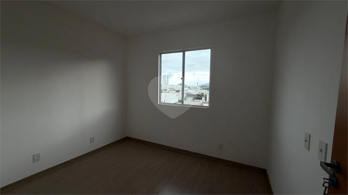 Apartamento à venda com 2 quartos em Guaratiba, Rio de Janeiro, RJ