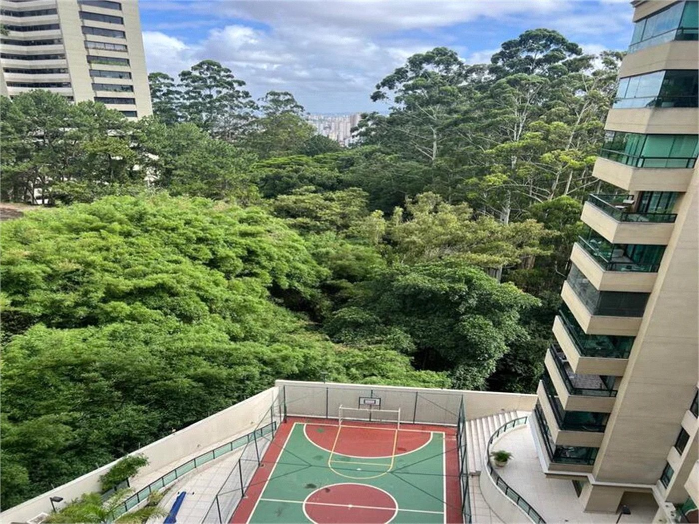 Apartamento à venda com 4 quartos, sendo 2 suítes, em Paraisópolis, São Paulo, SP