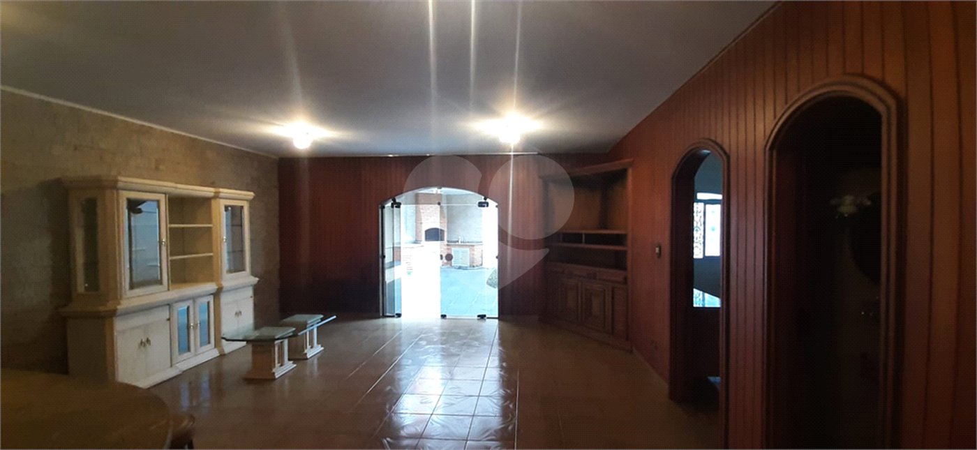Sobrado à venda com 4 quartos, sendo 2 suítes, em Jardim França, São Paulo, SP