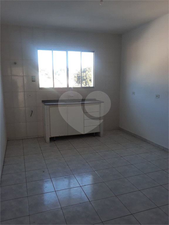 Sobrado para alugar com 3 quartos, sendo 1 suíte, em Esplanada Mendes Moraes, São Roque, SP