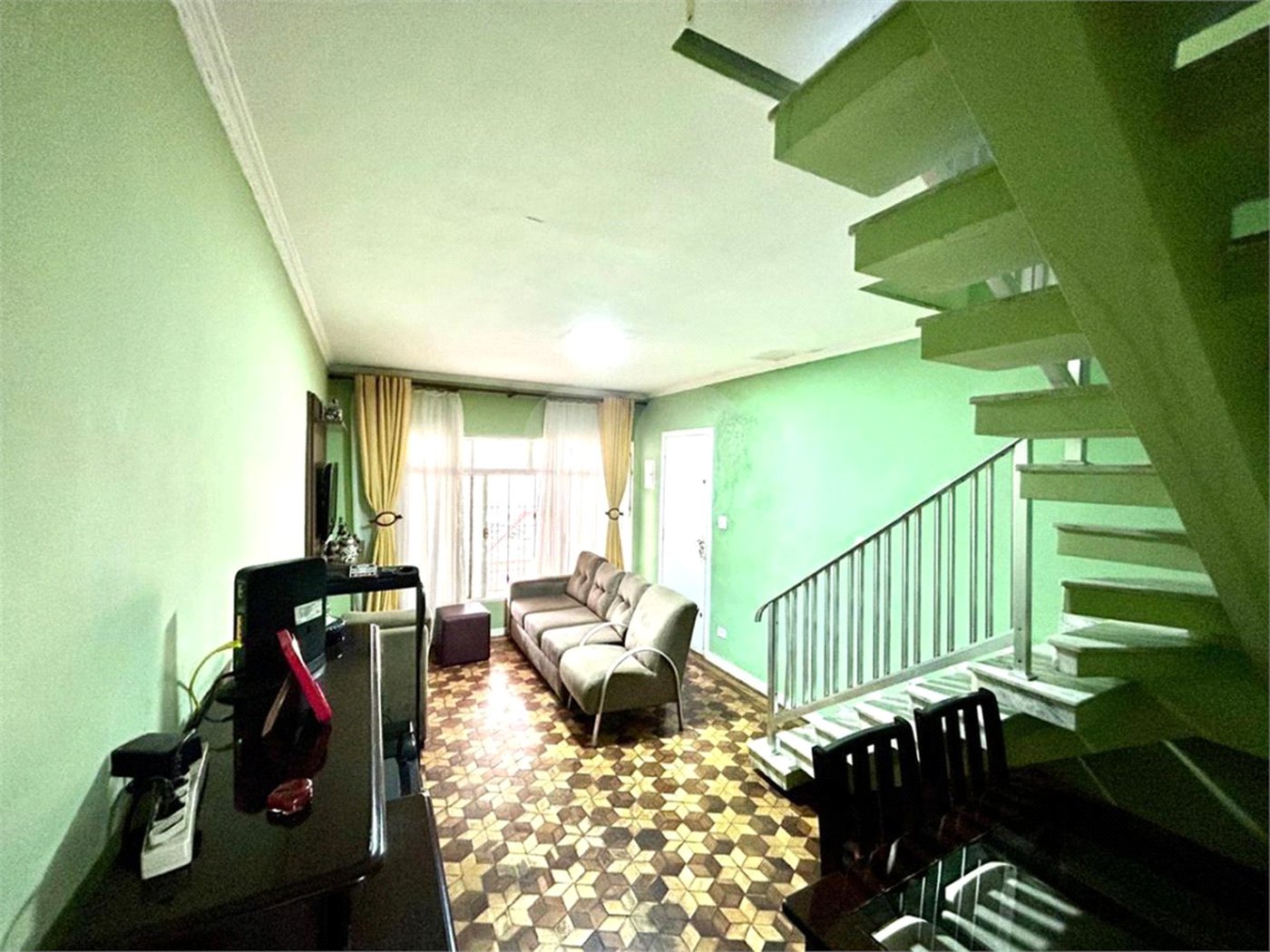 Casa à venda com 2 quartos em Vila Carrão, São Paulo, SP