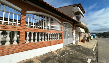 Casa à venda com 2 quartos em Vila Regina, Itapetininga, SP