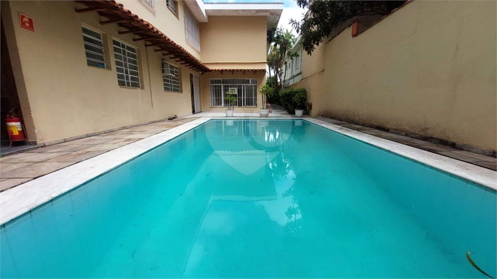 Casa à venda com 4 quartos, sendo 2 suítes,  em Vila Alexandria, São Paulo, SP