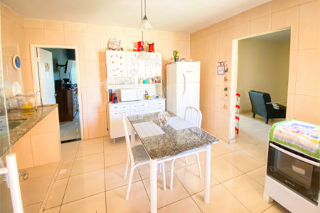 Casa à venda com 3 quartos em Vila Mazarino, Itapetininga, SP