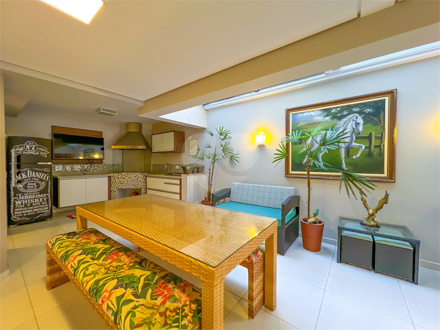 Casa à venda com 4 quartos, sendo 2 suítes,  no condomínio Floradas da Serra, São Paulo - SP