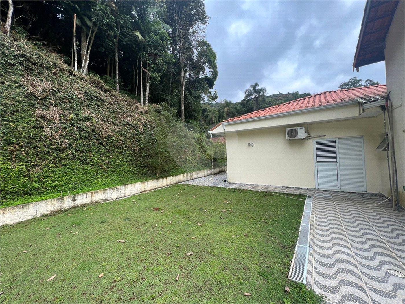 Casa à venda com 4 suítes no condomínio Parque Petrópolis 4 Secção, Mairiporã - SP