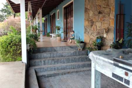 Chácara à venda com 4 quartos, sendo 1 suíte,  em Vila Dom Pedro, Atibaia, SP